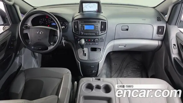 HYUNDAI GRAND STAREX 2018 — 202 437 км, серебристо-серый, Корея — под ключ — фото 7