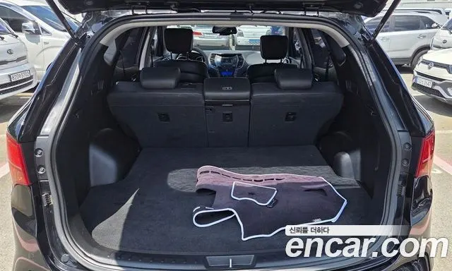 HYUNDAI SANTA FE 2015 — 127 000 км, чёрный, Корея — под ключ — фото 9