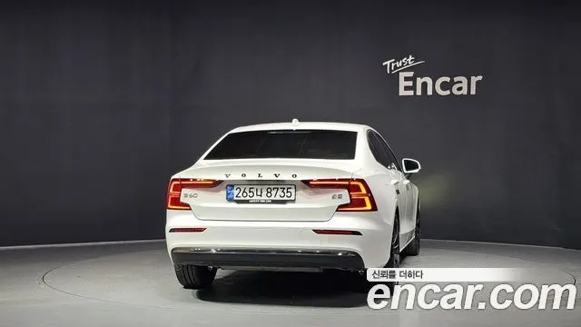 VOLVO S60 2025 — 17 844 км, белый, Корея — под ключ — фото 4