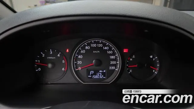 HYUNDAI GRAND STAREX 2017 — 158 032 км, серебристо-серый, Корея — под ключ — фото 8