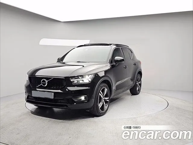 VOLVO XC40 2019 — 88 744 км, чёрный, Корея — под ключ — фото 12