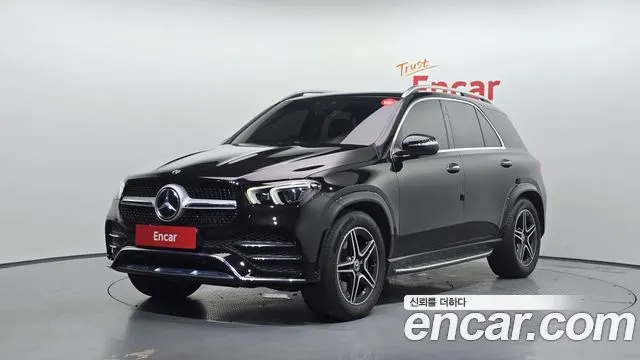 MERCEDES-BENZ GLE-CLASS W167 2019 — 27 582 км, чёрный, Корея — под ключ — фото 1