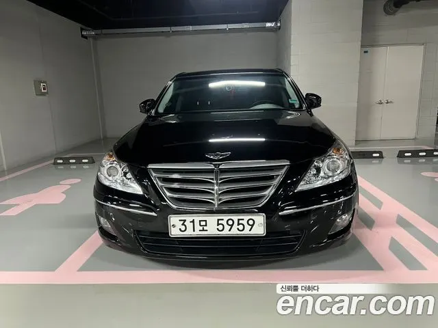HYUNDAI GENESIS 2010 — 147 176 км, чёрный, Корея — под ключ — фото 1