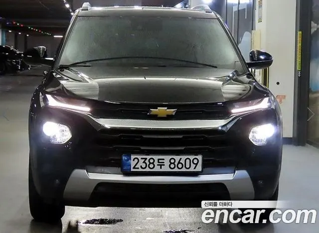 CHEVROLET TRAILBLAZER 2023 — 17 959 км, чёрный, Корея — под ключ — фото 2