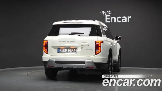 KGM TORRES 2023 — 14 767 км, белый, Корея — под ключ — фото 4