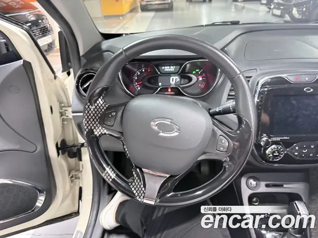 RENAULT KOREA QM3 2017 — 125 000 км, белый-перламутр, Корея — под ключ — фото 8