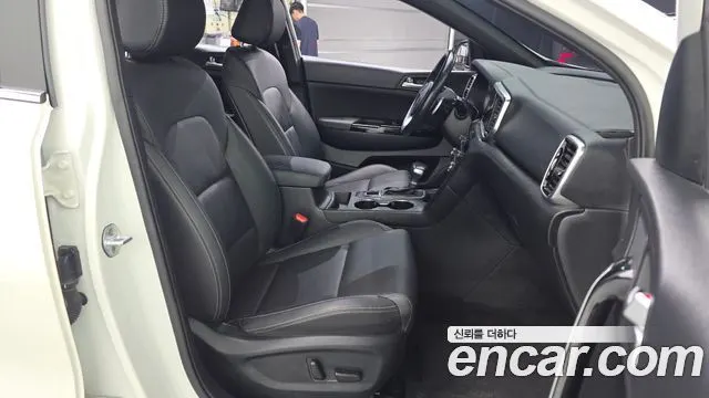KIA SPORTAGE THE BOLD 2019 — 88 828 км, белый, Корея — под ключ — фото 11