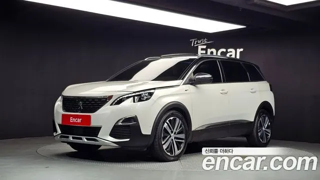 PEUGEOT 5008 2019