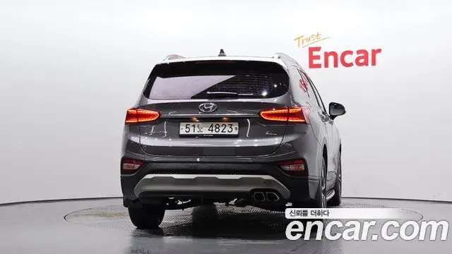 HYUNDAI SANTA FE 2019 — 118 307 км, серый, Корея — под ключ — фото 4