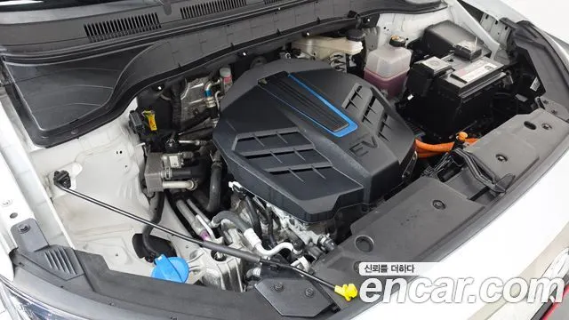 HYUNDAI KONA ELECTRIC 2019 — 126 870 км, белый, Корея — под ключ — фото 6