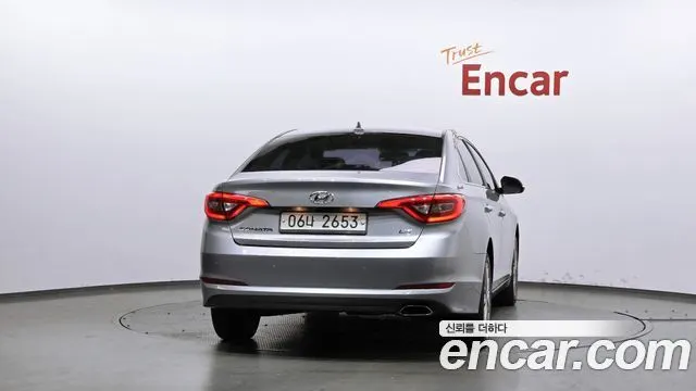 HYUNDAI SONATA 2015 — 145 000 км, серебристый, Корея — под ключ — фото 4
