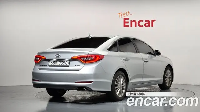 HYUNDAI SONATA 2017 — 162 602 км, серебристо-серый, Корея — под ключ — фото 2