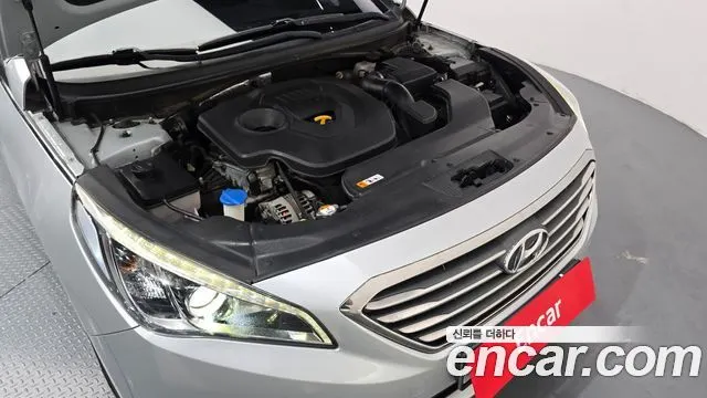 HYUNDAI SONATA 2017 — 162 602 км, серебристо-серый, Корея — под ключ — фото 6