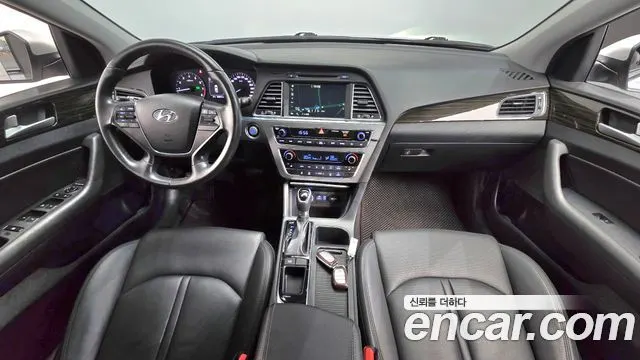 HYUNDAI SONATA 2017 — 162 602 км, серебристо-серый, Корея — под ключ — фото 7