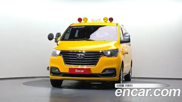 HYUNDAI GRAND STAREX 2019 — 118 396 км, жёлтый, Корея — под ключ — фото 3