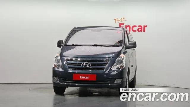 HYUNDAI GRAND STAREX 2017 — 134 743 км, серый, Корея — под ключ — фото 3
