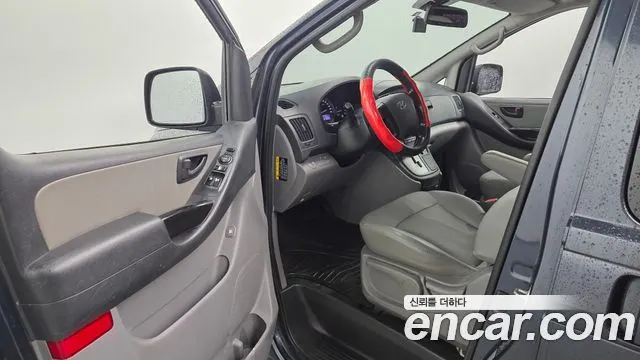 HYUNDAI GRAND STAREX 2017 — 134 743 км, серый, Корея — под ключ — фото 10