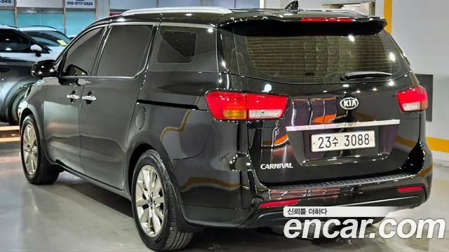 KIA CARNIVAL 2015 — 128 936 км, чёрный, Корея — под ключ — фото 4