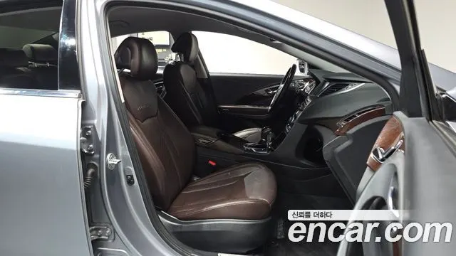 HYUNDAI GRANDEUR 2015 — 72 587 км, светло-серебристый, Корея — под ключ — фото 11