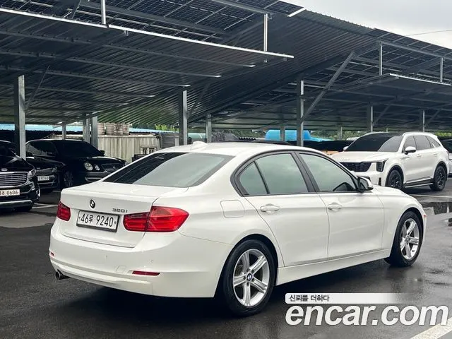 BMW 3 SERIES 2013 — 147 556 км, белый, Корея — под ключ — фото 6
