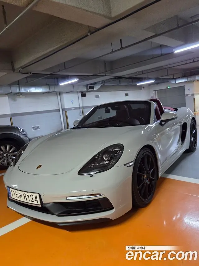 PORSCHE 718 BOXSTER 2021 — 24 000 км, серебристо-серый, Корея — под ключ — фото 1