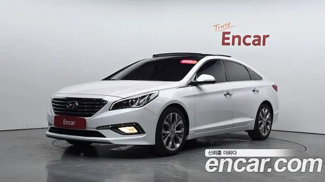 HYUNDAI SONATA 2017 — 154 619 км, белый, Корея — под ключ — фото 1