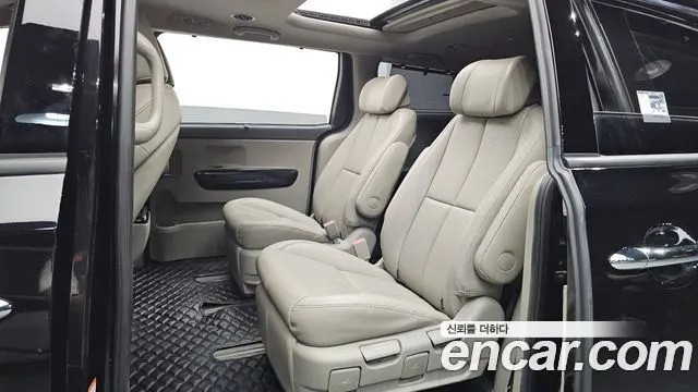 KIA CARNIVAL 2016 — 134 723 км, чёрный, Корея — под ключ — фото 12