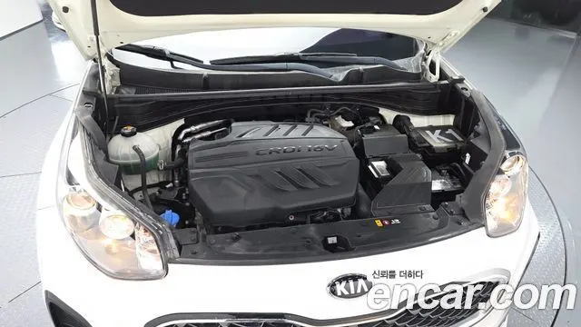 KIA SPORTAGE THE BOLD 2019 — 21 326 км, белый, Корея — под ключ — фото 6