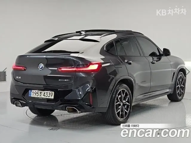 BMW X4 2023 — 96 168 км, серебристо-серый, Корея — под ключ — фото 4