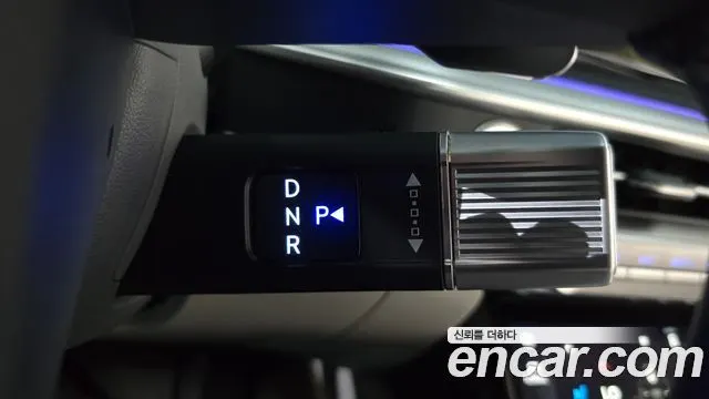 HYUNDAI GRANDEUR 2023 — 83 793 км, светло-золотистый, Корея — под ключ — фото 9