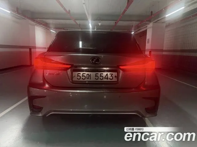 LEXUS CT200H 2018 — 36 438 км, серебристо-серый, Корея — под ключ — фото 2