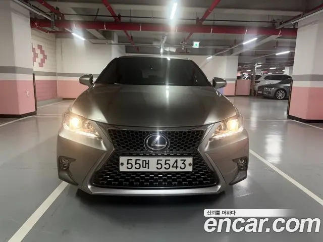 LEXUS CT200H 2018 — 36 438 км, серебристо-серый, Корея — под ключ — фото 11