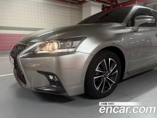 LEXUS CT200H 2018 — 36 438 км, серебристо-серый, Корея — под ключ — фото 3