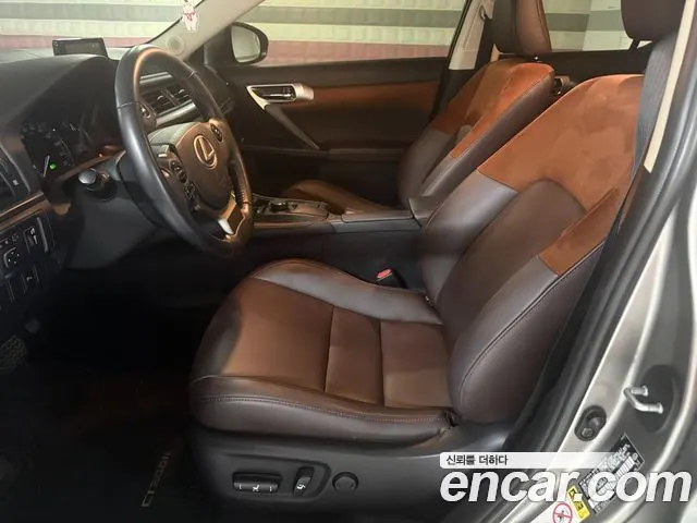 LEXUS CT200H 2018 — 36 438 км, серебристо-серый, Корея — под ключ — фото 7