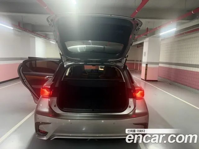LEXUS CT200H 2018 — 36 438 км, серебристо-серый, Корея — под ключ — фото 9