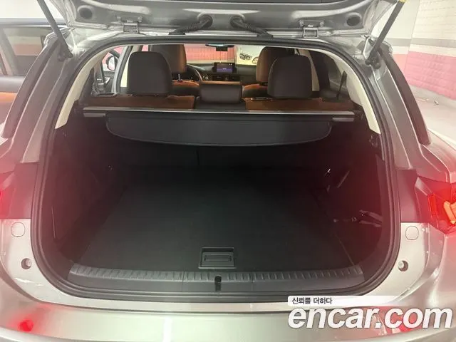 LEXUS CT200H 2018 — 36 438 км, серебристо-серый, Корея — под ключ — фото 10