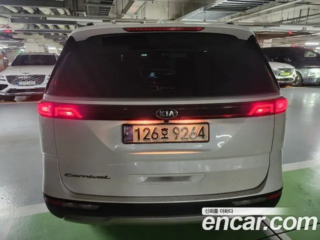 KIA CARNIVAL 2021 — 72 979 км, белый, Корея — под ключ — фото 4