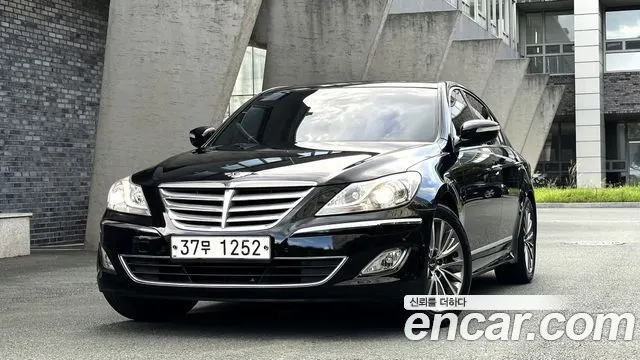 HYUNDAI GENESIS 2013 — 138 431 км, чёрный, Корея — под ключ — фото 1
