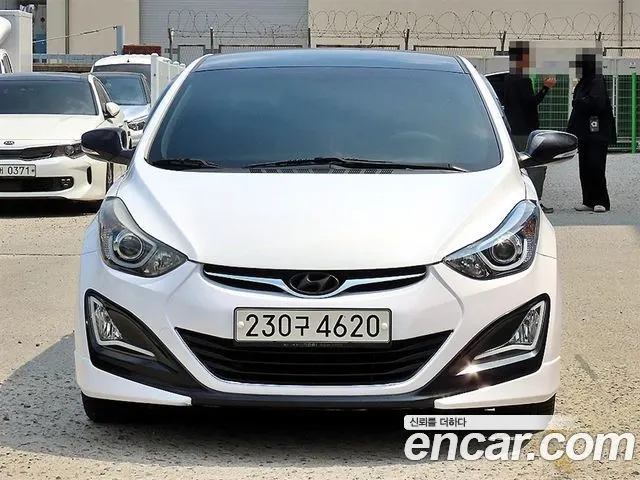 HYUNDAI AVANTE 2014 — 106 330 км, белый, Корея — под ключ — фото 2