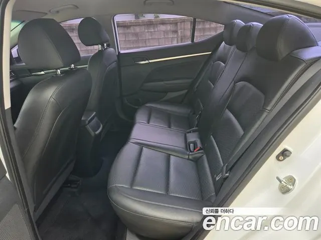 HYUNDAI AVANTE 2019 — 153 205 км, белый, Корея — под ключ — фото 6