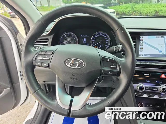 HYUNDAI AVANTE 2019 — 153 205 км, белый, Корея — под ключ — фото 8