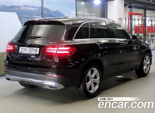 MERCEDES-BENZ GLC-CLASS X253 2017 — 159 867 км, чёрный, Корея — под ключ — фото 4