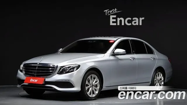 MERCEDES-BENZ E-CLASS W213 2018 — 79 119 км, серебристый, Корея — под ключ — фото 12
