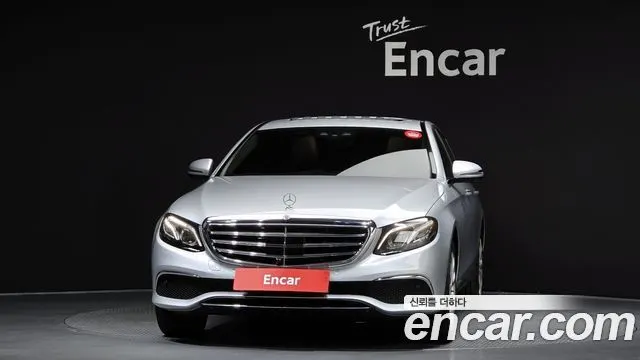 MERCEDES-BENZ E-CLASS W213 2018 — 79 119 км, серебристый, Корея — под ключ — фото 3