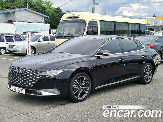 HYUNDAI GRANDEUR 2020 — 82 611 км, чёрный, Корея — под ключ — фото 1