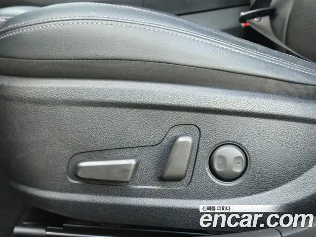 HYUNDAI GRANDEUR 2019 — 56 000 км, чёрный, Корея — под ключ — фото 10