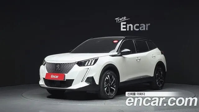PEUGEOT E-2008 2023
