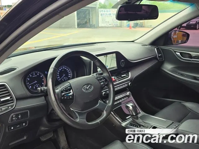 HYUNDAI GRANDEUR 2019 — 63 000 км, чёрный, Корея — под ключ — фото 6
