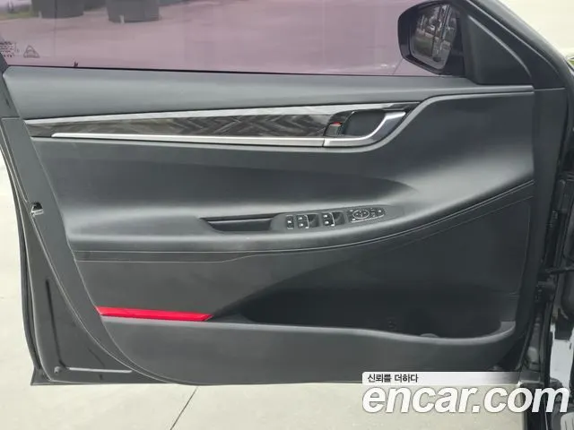 HYUNDAI GRANDEUR 2019 — 63 000 км, чёрный, Корея — под ключ — фото 8