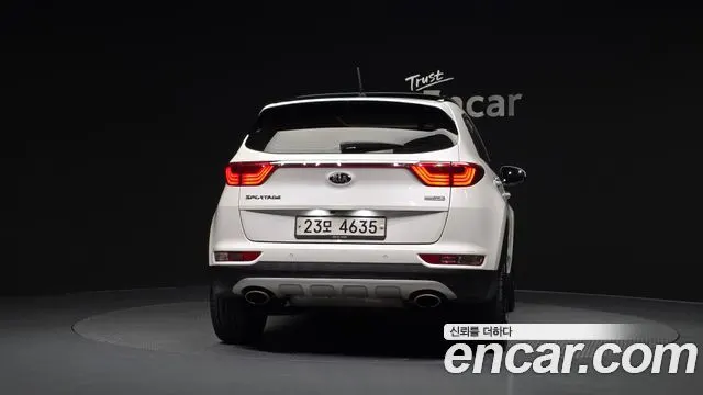 KIA SPORTAGE 2017 — 207 338 км, белый, Корея — под ключ — фото 4